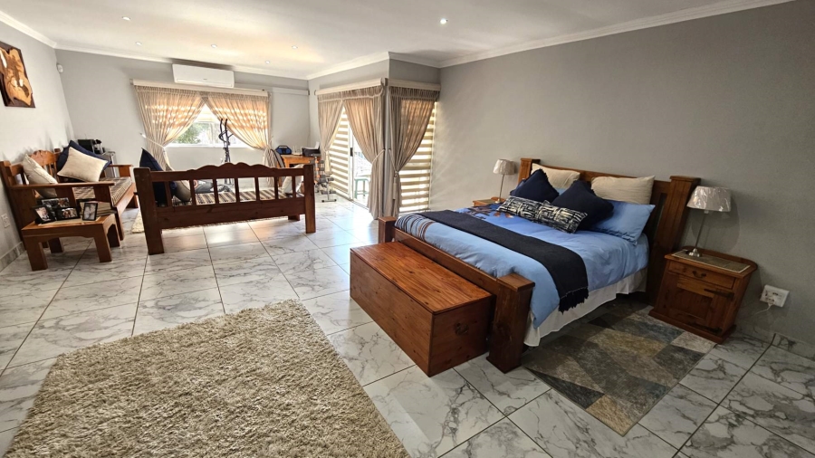 4 Bedroom Property for Sale in Ifafi North West